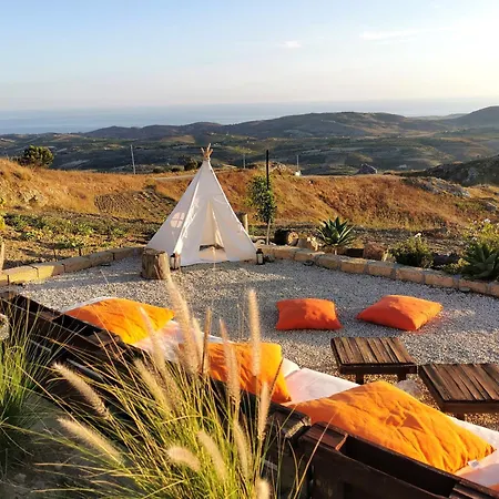 Holiday home Evergreen House